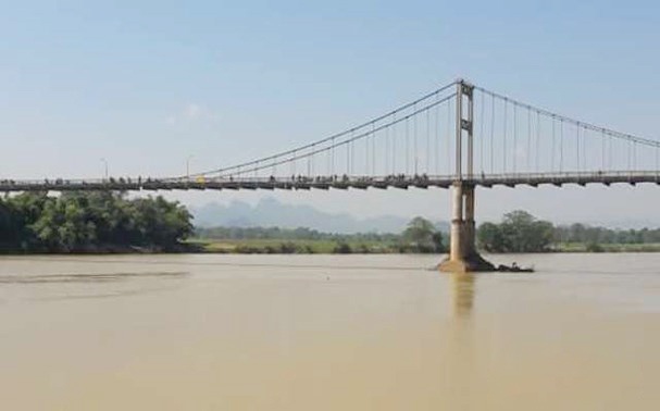 Nu sinh lop 10 bo lai cap, gieo minh xuong song Lam tu tu hinh anh