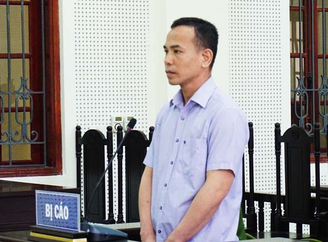 Linh an tu vi xach thue 10 kg ma tuy hinh anh