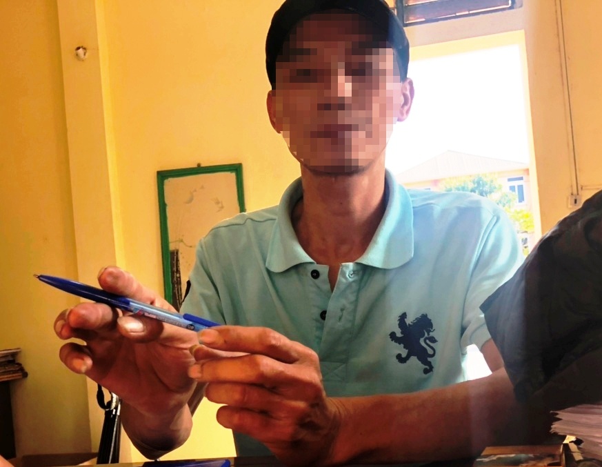 Hang loat tai xe xe tai, xe khach duong tinh voi ma tuy hinh anh