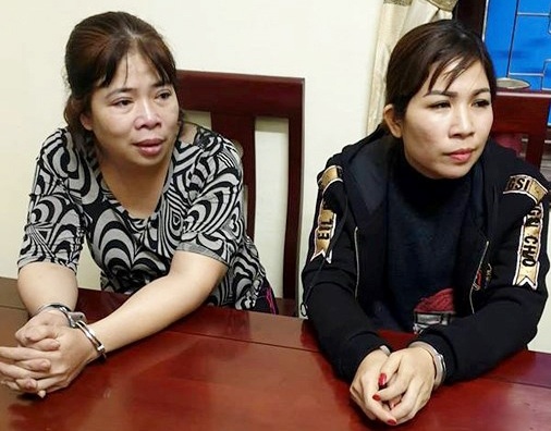 Bat giu hai chi em tron na toi mua ban ma tuy hinh anh