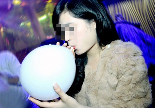So GD&DT Nghe An cam hoc sinh su dung bong cuoi hinh anh