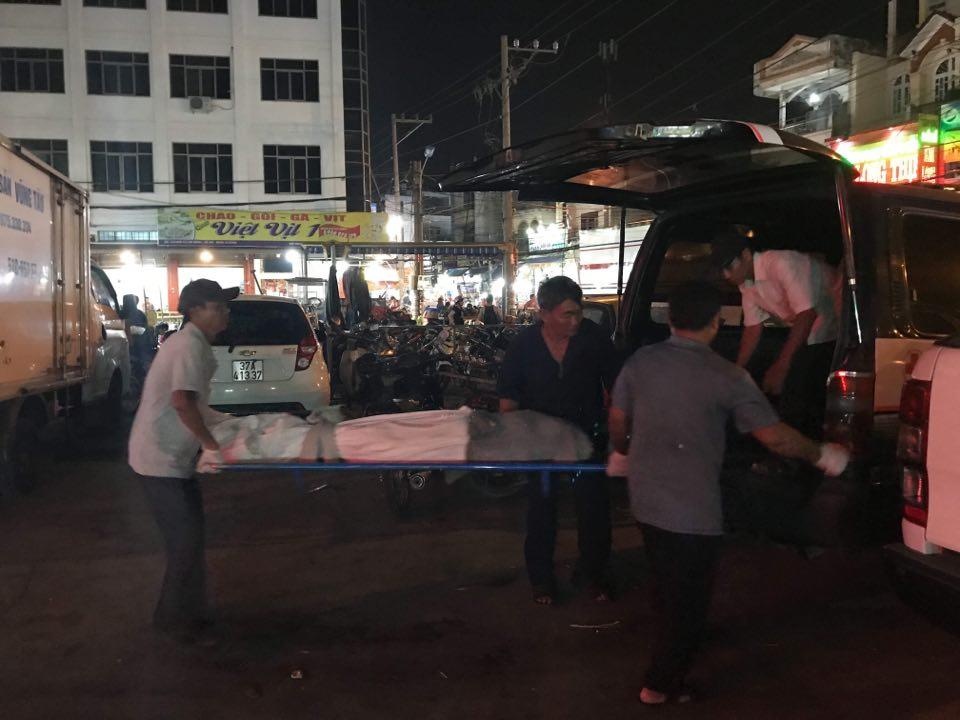 Nguoi dan ong 58 tuoi chet trong nha ve sinh o chung cu hinh anh