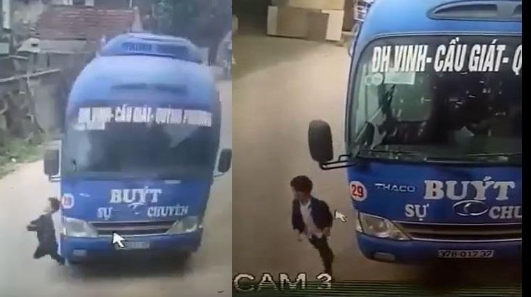 Be trai thoat chet truoc dau xe buyt anh 1