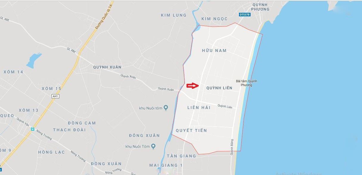 Be trai thoat chet truoc dau xe buyt anh 2