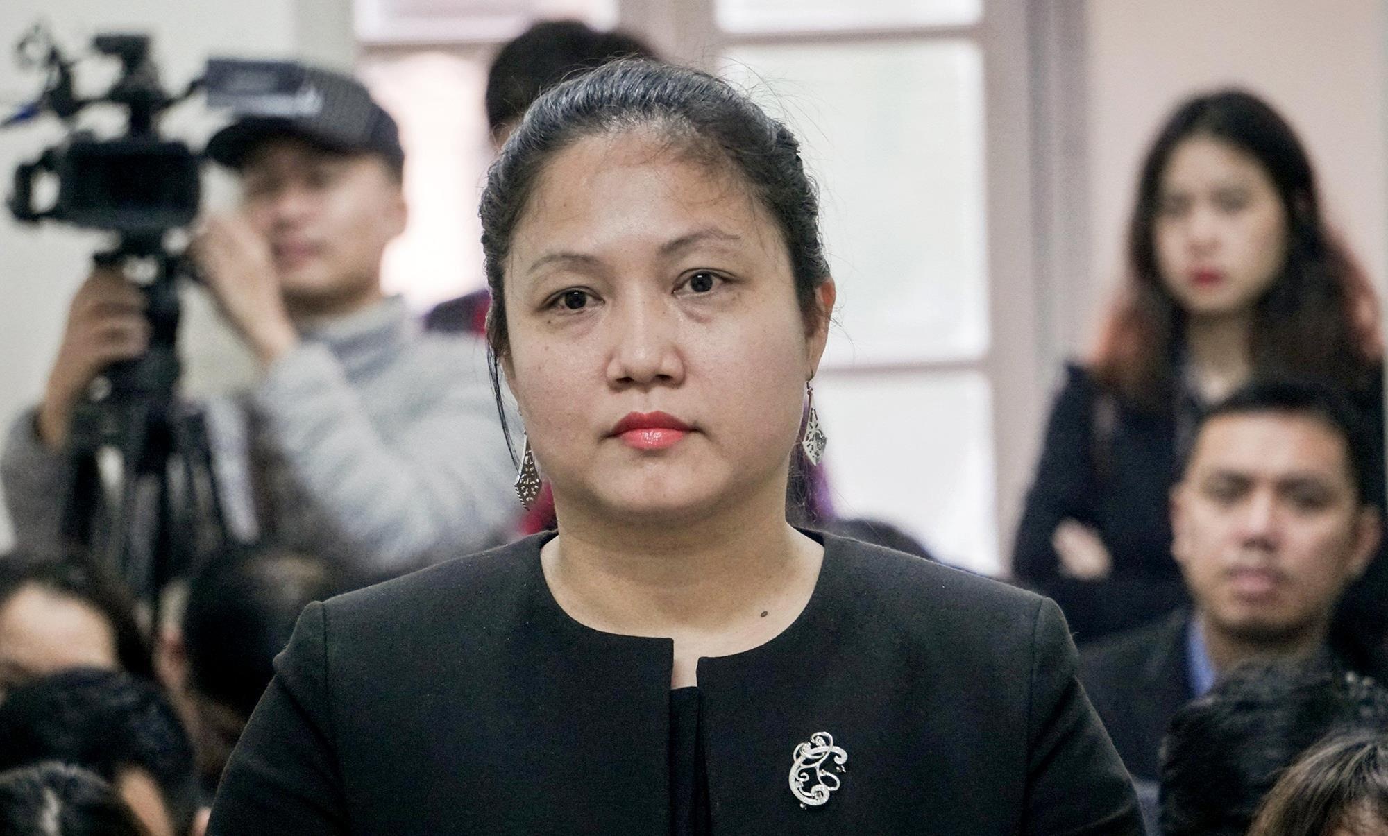 Tuan Chau Ha Noi khang cao vu kien voi dao dien Viet Tu hinh anh