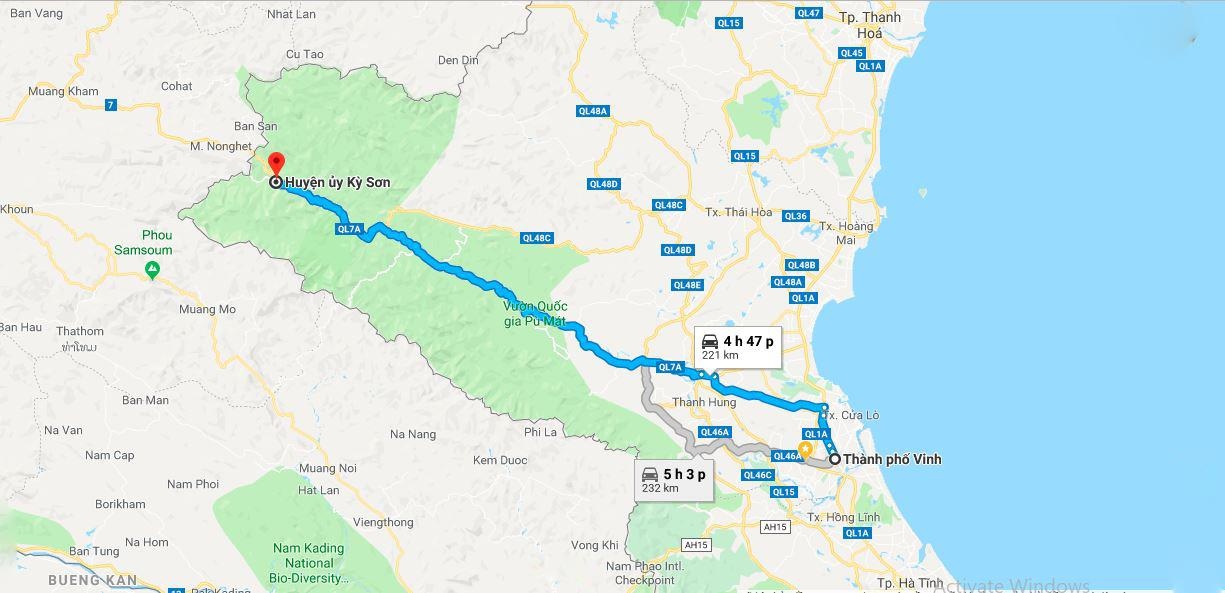 Pho Van phong huyen uy chua co bang cap ba anh 2