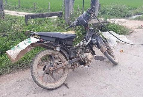 Lay xe may cua nan nhan tu vong de bo tron sau tai nan giao thong hinh anh