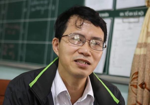 Nhom nu sinh bat ban quy, danh dan mat bi duoi hoc mot tuan hinh anh