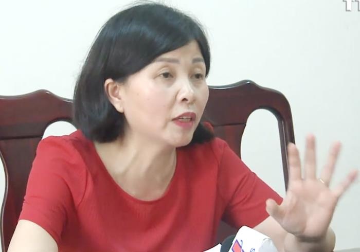 Hoc sinh mang dao den truong gay thuong tich cho ban hinh anh