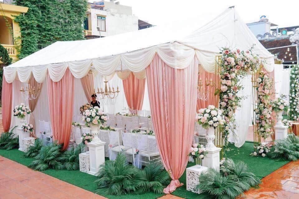 Khoi to nguoi dan ong dam chet cong an vien trong dam cuoi hinh anh