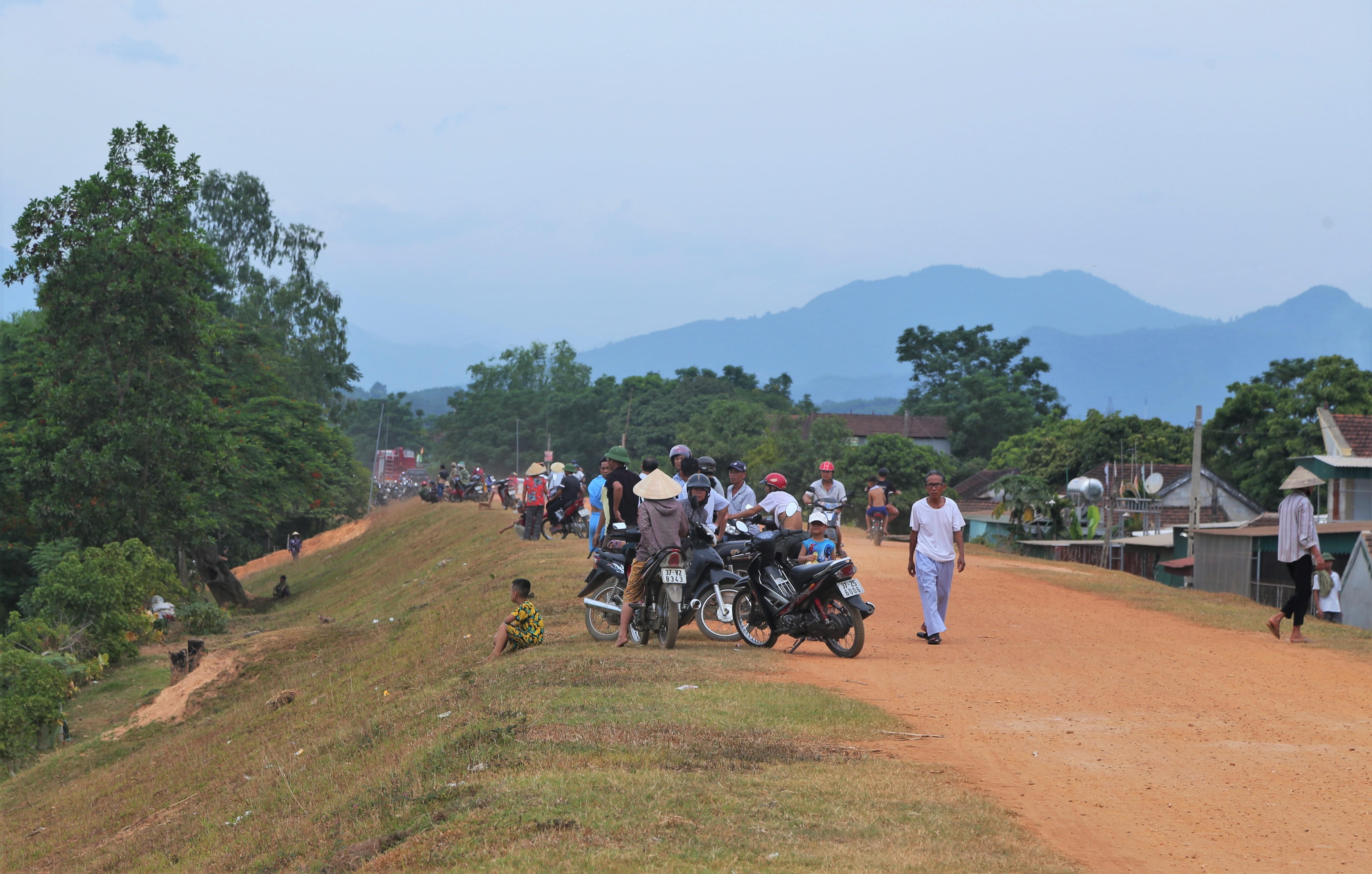 hoc sinh duoi nuoc anh 4