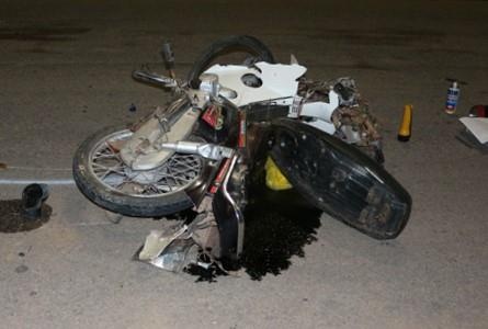 Truy tim oto va cham voi xe may lam 2 thanh nien tu vong hinh anh