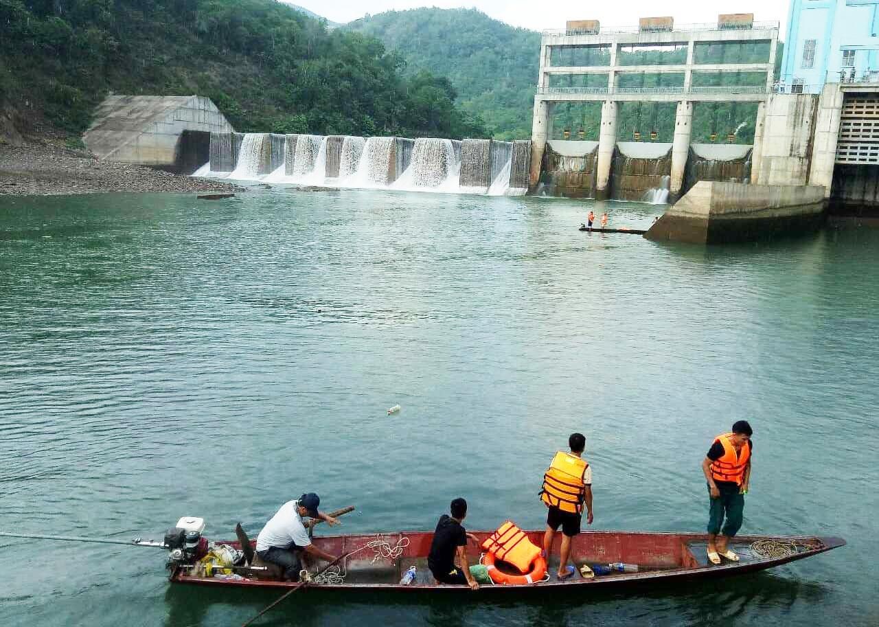 khoi to vu thuy dien Nam Non xa nuoc gay chet nguoi anh 1