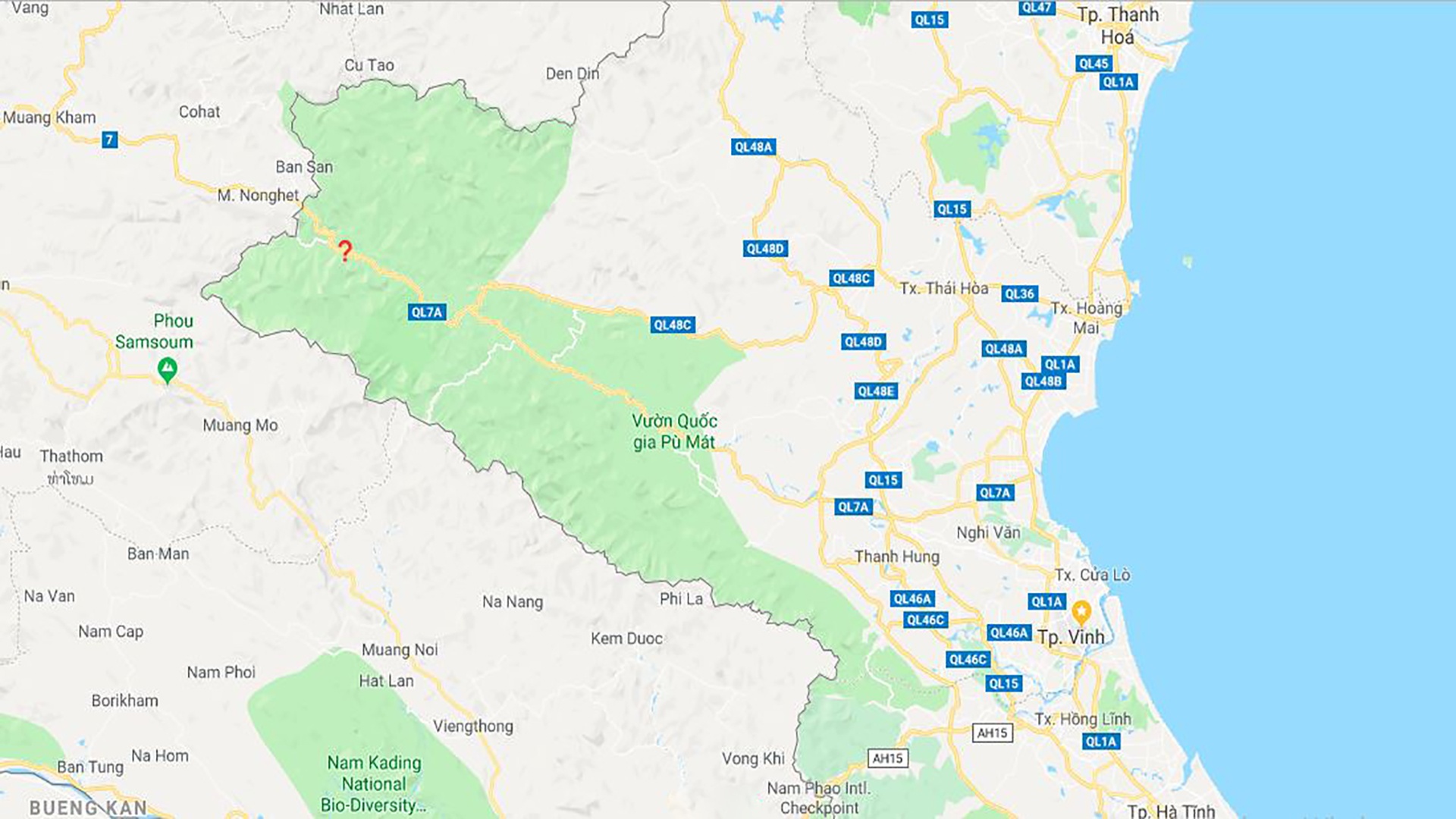 vat chui vao trong mat anh 2