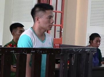 Tu hinh nguoi van chuyen 12 kg ma tuy da thue hinh anh