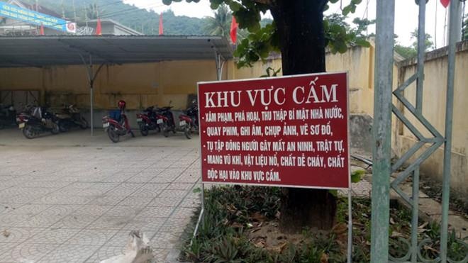 Chinh quyen xa tu y  dat bien cam quay phim, chup anh truoc tru so hinh anh