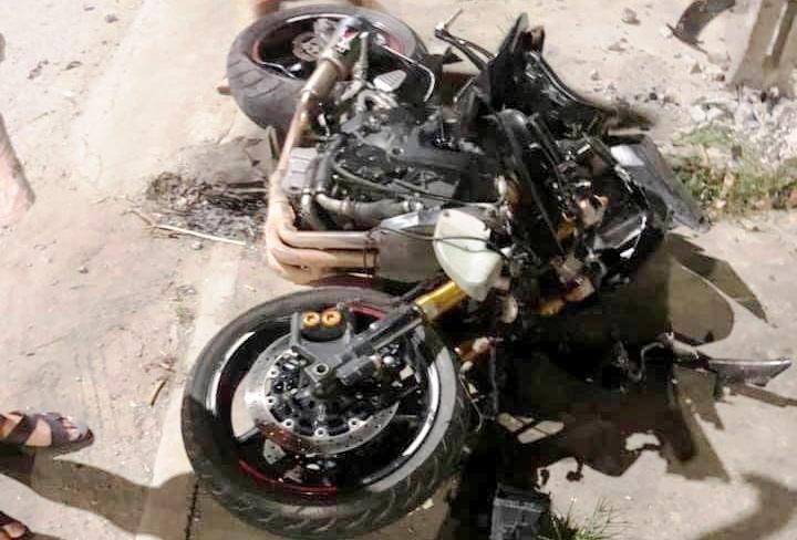 Motor Yamaha R6 tong cot vien thong, nguoi cam lai tu vong hinh anh