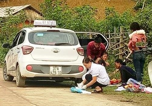 San phu sinh con ben duong hinh anh