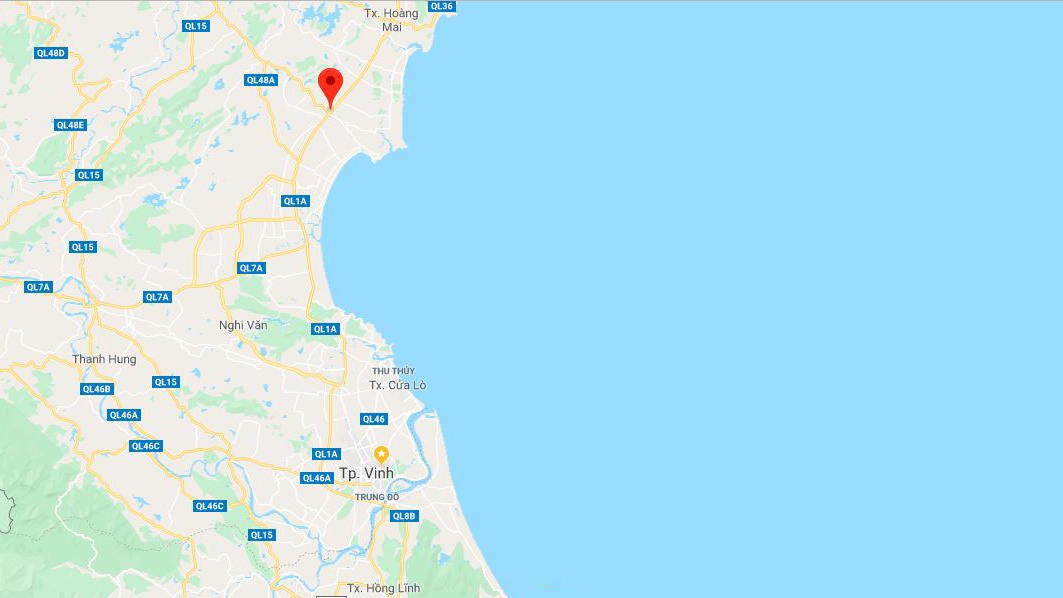 oto khach hat vang xe may 15 met anh 2