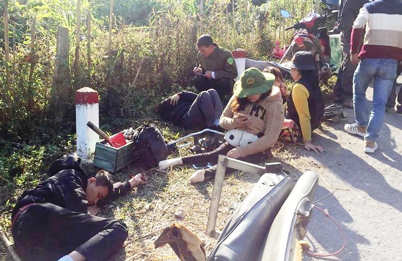 ôtô mất lái ảnh 2 oto mat lai anh 2