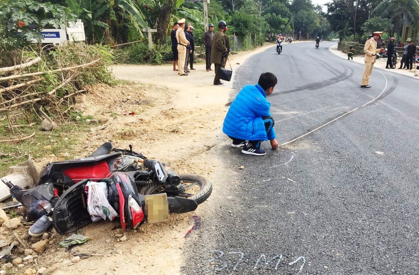 Oto dam xe may anh 2