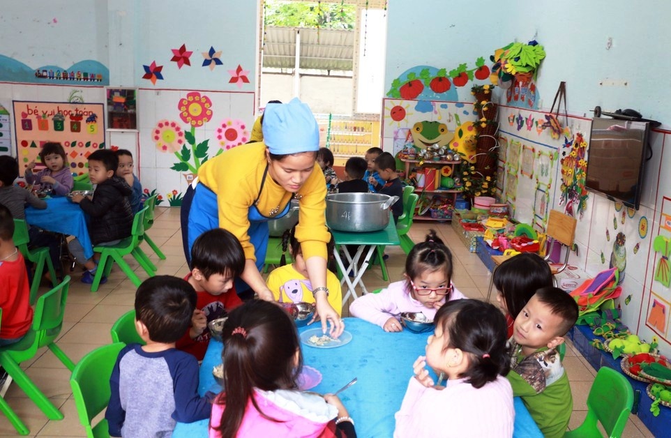 giao vien hop dong duoc dac cach anh 1