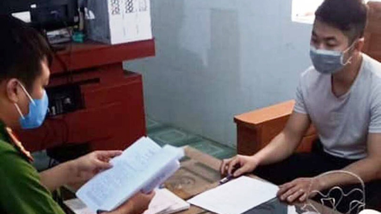 Tung tin bi nhiem Covid-19 de hu doa nguoi khac hinh anh