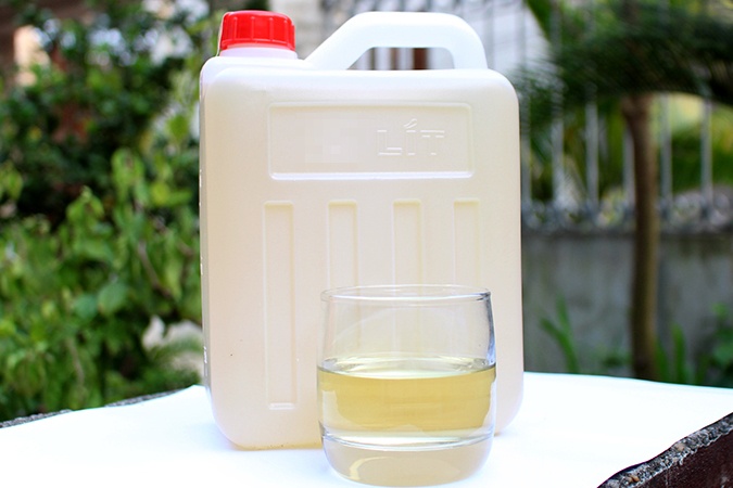 Bi phat vi mang ruou tiep te cho nguoi cach ly hinh anh