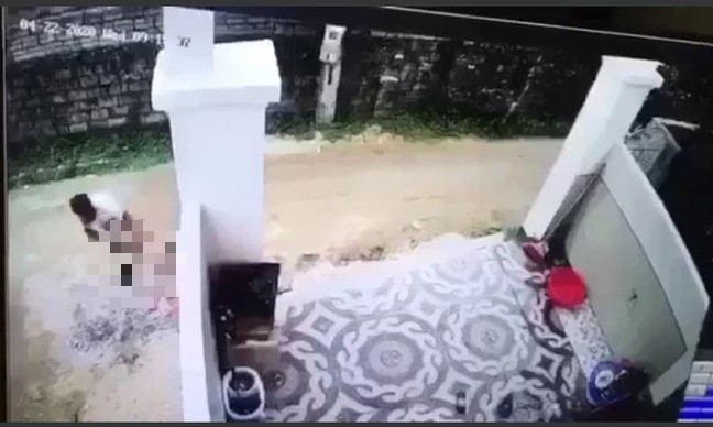lùi xe gây chết người ảnh 1 lui xe gay chet nguoi anh 1