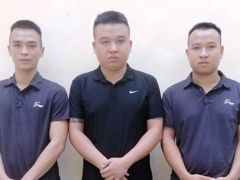 Bi ban guc khi di giai quyet mau thuan hinh anh