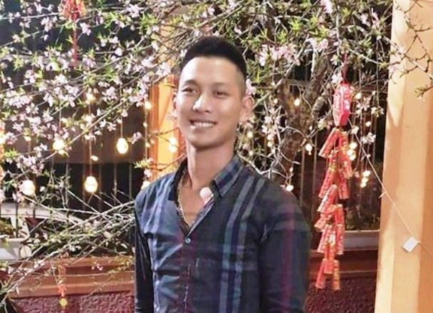 tẩm xăng đốt ảnh 1 tam xang dot anh 1