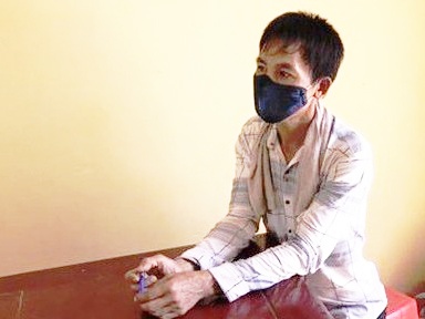 Cach ly 2 nguoi vuot bien trai phep hinh anh