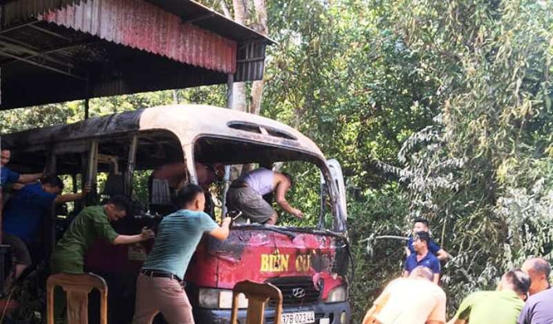 chay oto khach anh 1