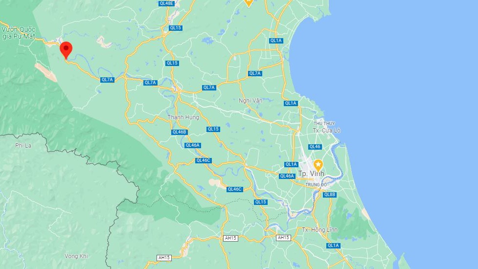 phu ho cuu 3 nguoi roi xuong nuoc anh 2