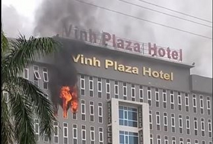 chay khach san Vinh Plaza anh 1