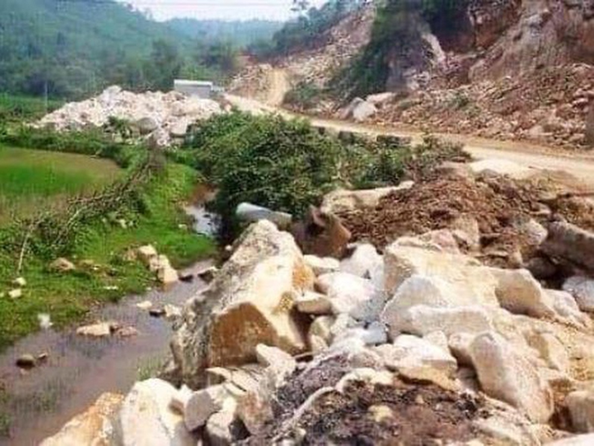 Da roi trung lan trai cong nhan, mot nguoi tu vong hinh anh