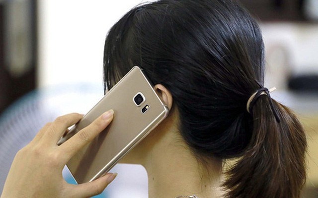 Nguoi phu nu bao mat 1 ty sau cuoc dien thoai hinh anh