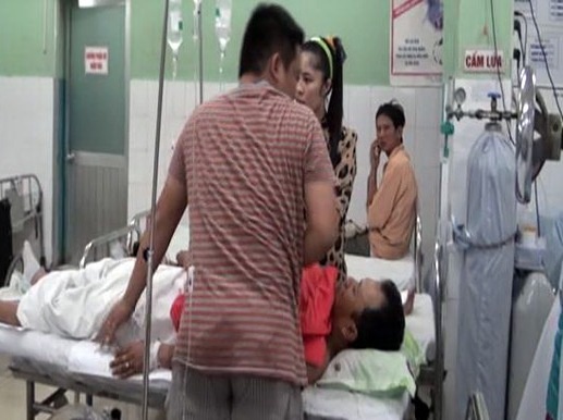 Bat tam giam dai uy ban chet thieu ta tai tram CSGT hinh anh