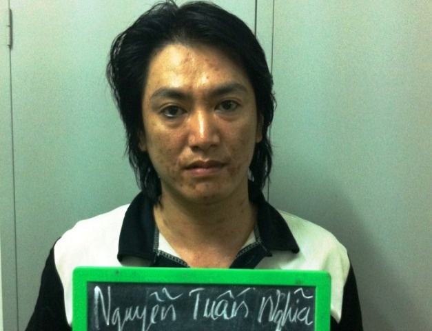 Thieu nu trong bang cuop sa luoi hinh anh