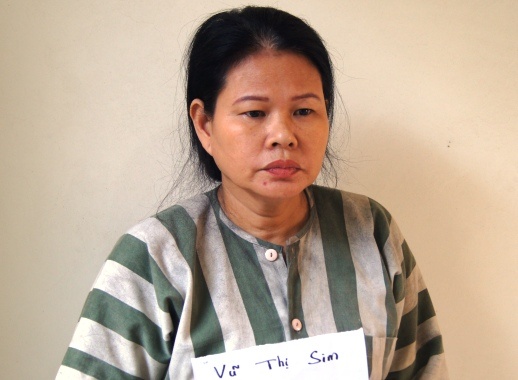 ‘Quy ba’ cung dan em chem nguoi de doi no hinh anh