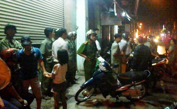 Hang tram nguoi bao vay tiem vang nghi vo no gan 170 ty hinh anh
