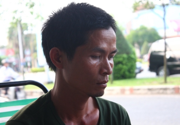 Tai xe bi 'hoi cua' 1.400 thung bia da nhan lai xe tai hinh anh