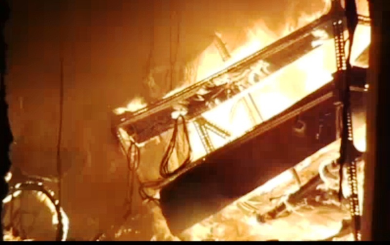 Hai me con bi chet chay trong tiem ban xe dap o Binh Duong hinh anh