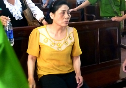Bi cao nhan toi lua dao, toa tuyen trang an hinh anh