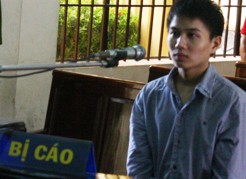 Dam chet ban nhau sau nhieu lan bi danh bang dieu cay hinh anh