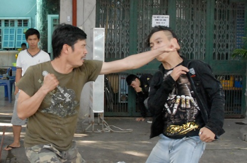 Dam chet nguoi vi bi chui hinh anh