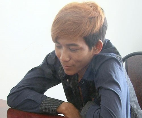 Truy to thanh nien bat coc em ho de cuong dam thim dau hinh anh
