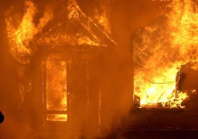 Nghi can dot phong tro khien 4 nguoi bong bi bat hinh anh