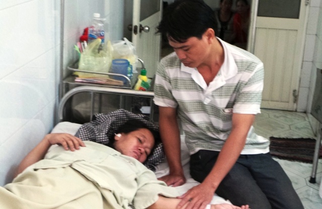 Vu thai nhi tu vong: Co cuoc dien thoai mac ca boi thuong hinh anh
