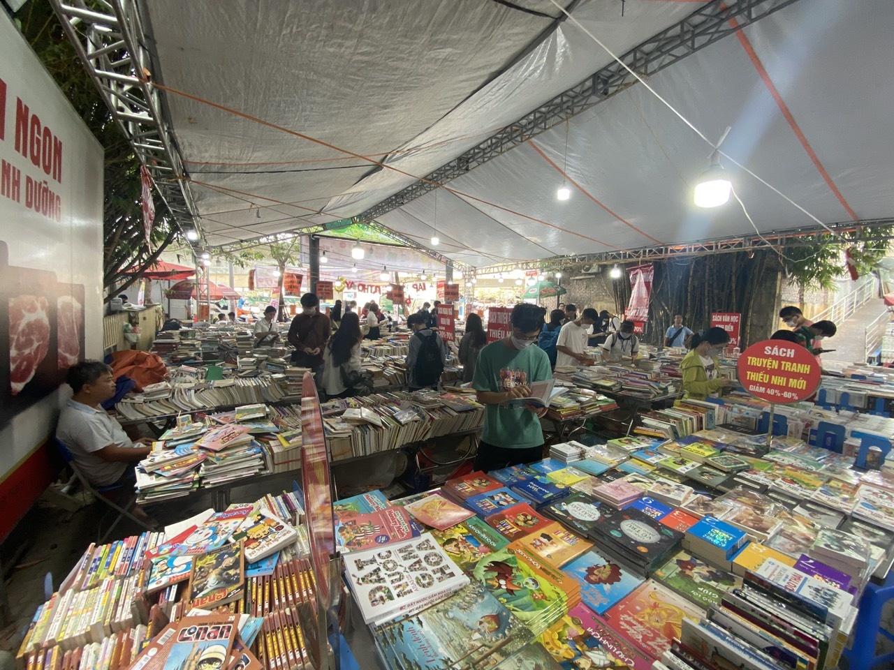 hoi sach,  hoi sach online,  sale sach,  hoi sach cuoi nam anh 2